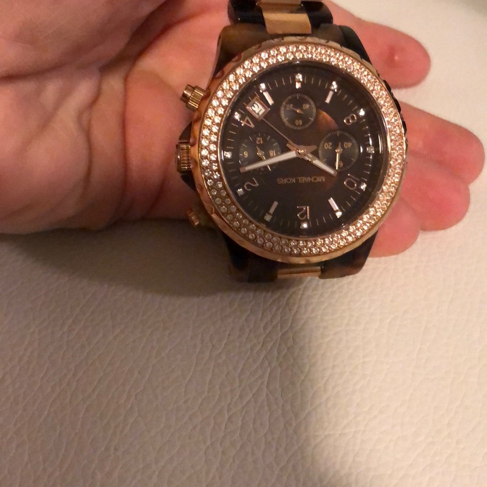Michael Kors Tortoise Rhinestone Rose tone watch - Picture 5 of 8